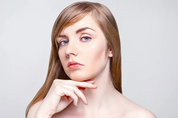 Beautiful Young Woman Make Poses Studio Close Portrait — Stock Photo, Image