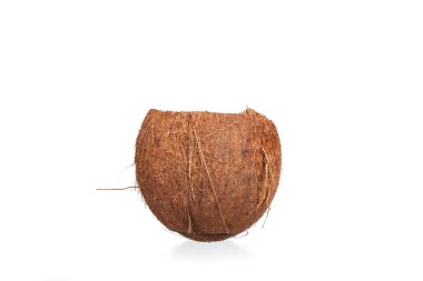 Beyaz arkaplanda izole edilmiş hindistan cevizleri