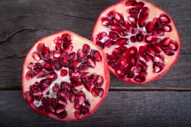 Nar bir ahşap masa tohum detay