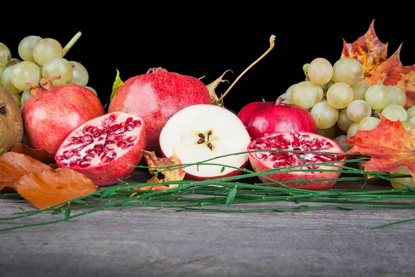 Melograni Altri Frutti Foglie Colore Autunnale — Foto Stock