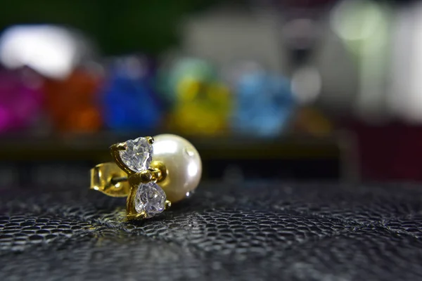 Anting Anting Adalah Desain Untuk Remaja Yang Menyukai Kecantikan — Stok Foto