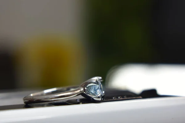 Diamond Wedding Ringluxurious Expensive Genuine Diamond Beautiful Clean — Stock Photo, Image