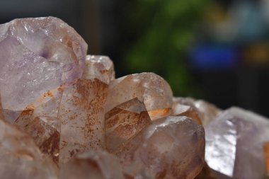 Ametist kuvars Orijinal, doğal, güzel ve zor bulmak değerli bir öğedir