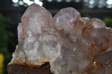 Ametist kuvars Orijinal, doğal, güzel ve zor bulmak değerli bir öğedir