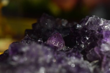 Mor Ametist Dörtlüsü Orijinal, doğal, güzel ve bulunması zor değerli bir öğedir