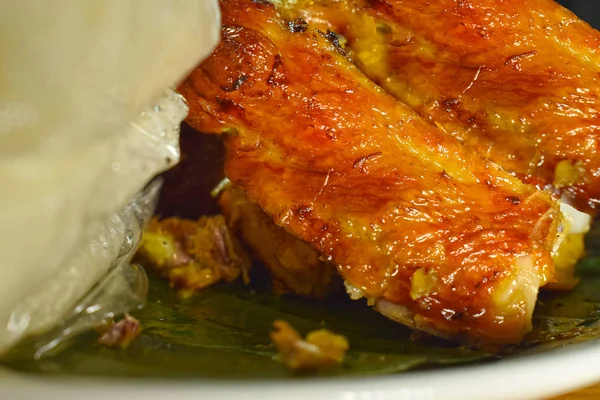 Gegrilltes Hühnchen Ist Ein Beliebtes Gericht Weil Duftet Und Köstlich — Stockfoto
