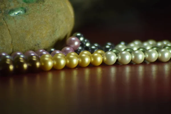 Véritable Collier Perles Est Une Perle Naturelle Qui Vient Coquillages — Photo