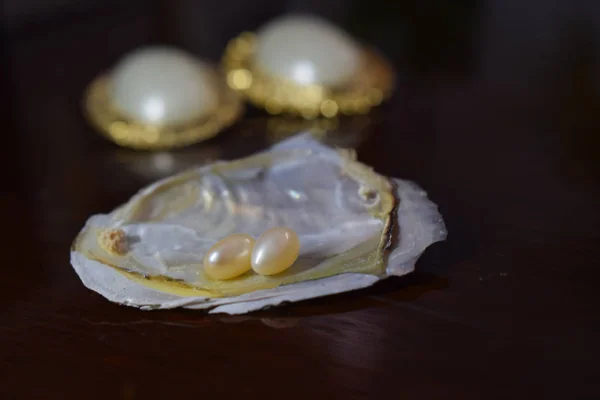 Perle Reali Una Perla Naturale Che Proviene Dalle Conchiglie Colore — Foto Stock