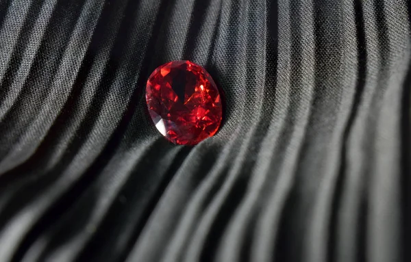 ruby Is red gem Beautiful by nature For making expensive jewelry