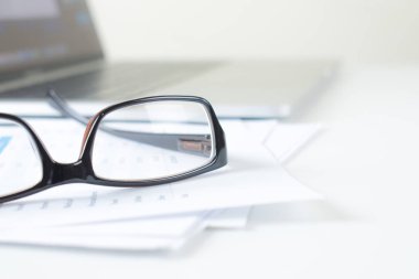 Finansal grafikte işadamlarının gözlüğüne daha yakın 