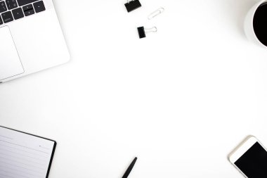 Siyah konseptle çalışmak için isteğe bağlı aksesuarlar. Kopya ile s