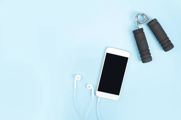 Fitness Konseptleri. Akıllı telefon ve kulakla kilo vermek için egzersiz. — Stok fotoğraf