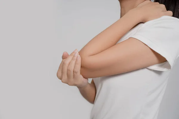 Pain Waman Body Asian Woman Has Elbow Pain Sheis Holding — Stock Photo, Image