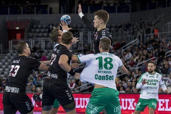 Zagreb, Hırvatistan - 10 Şubat 2019: Ehf Mens Şampiyonluk Ligi. Polis Zagreb 'e karşı Skjern Handbold. Oyuncu iş başında 
