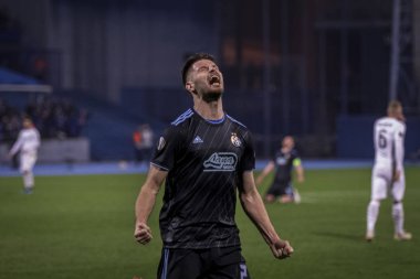 Zagreb, Hırvatistan - 21 Şubat 2019: Uefa Avrupa Ligi 2018 / 2019, Gnk Dinamo vs. Viktoria Plzen. Bruno Petkoviç (21) golü kutluyor 