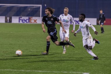 Zagreb, Hırvatistan - 21 Şubat 2019: Uefa Avrupa Ligi 2018 / 2019, Gnk Dinamo vs. Viktoria Plzen. İvan Sunjic (34))