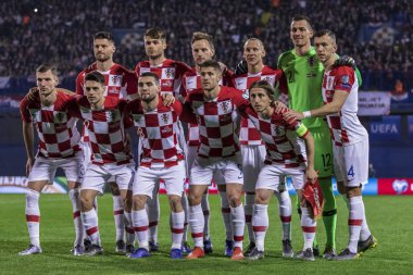 Zagreb, Hırvatistan - 21 Mart 2019: Uefa Euro 2020 Ön eleme turu. Hırvatistan Azerbaycan 'a karşı. Hırvat milli futbol takımının grup fotoğrafı