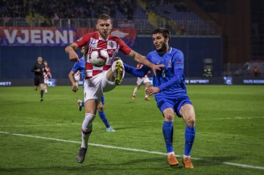 Zagreb, Hırvatistan - 21 Mart 2019: Uefa Euro 2020 Ön eleme turu. Hırvatistan Azerbaycan 'a karşı. Eylemde Ante Rebic (18) ve Badavi Hüseynov (6))