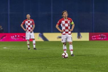 Zagreb, Hırvatistan - 21 Mart 2019: Uefa Euro 2020 Ön eleme turu. Hırvatistan Azerbaycan 'a karşı. Luka Modriç (10))