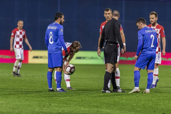 Zagreb, Hırvatistan - 21 Mart 2019: Uefa Euro 2020 Ön eleme turu. Hırvatistan Azerbaycan 'a karşı. Luka Modriç (10))