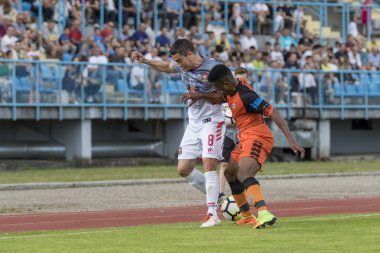 Velika Gorica, Hırvatistan - 13 Mayıs 2018: Gnk Gorica ile Hnk Sibenik arasında oynanan Hırvatistan İkinci Futbol Ligi maçı. Eylem Hrvoje Jancetic (8)