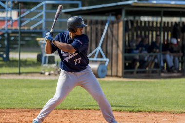 Karlovac, Hırvatistan - 26 Mayıs 2018: Euro Interleague Baseball maçı Beyzbol Kulübü Zagreb ile Bk Olimpija 83. Beyzbol vurucu eylem