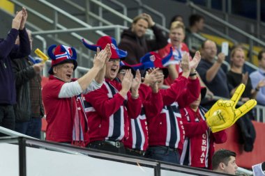 Zagreb, Hırvatistan - 18 Ocak 2018: Avrupa Erkekler Hentbol Şampiyonası, Ehf Euro 2018 ana turu Sırbistan - Norveç maçı 27: 32. Norveç taraftarları tribünde