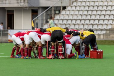 Zagreb, Hırvatistan - 26 Haziran 2018: Hırvatistan 2018 'de Hokey Serisi açıldı. Avusturya ile Galler arasında maç (3-0). Sahada hokey oyuncuları
