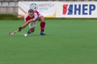 Zagreb, Hırvatistan - 26 Haziran 2018: Hırvatistan 2018 'de Hokey Serisi açıldı. Avusturya ile Galler arasında maç (3-0). Saha Hokeyi oyuncuları iş başında