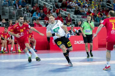 Zagreb, Hırvatistan - 13 Ocak 2018: Avrupa Erkekler Hentbol Şampiyonası, Ehf Euro 2018 C Grubu Almanya - Karadağ 32: 19. Eylemde Steffen Weinhold (17) 