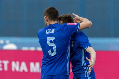 Zagreb, Hırvatistan - Nisan 04, 2018: Gnk Dinamo ile Hnk Rijeka arasındaki Hırvatistan Birinci Futbol Ligi maçı. Oyuncular golü kutluyor