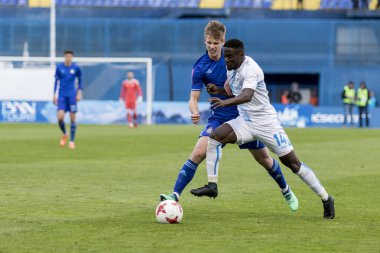 Zagreb, Hırvatistan - Nisan 04, 2018: Gnk Dinamo ile Hnk Rijeka arasındaki Hırvatistan Birinci Futbol Ligi maçı. Eylem halinde  