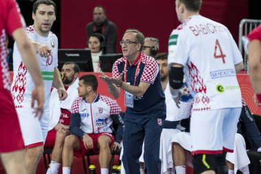 Zagreb, Hırvatistan - 18 Ocak 2018: Avrupa Erkekler Hentbol Şampiyonası, Ehf Euro 2018 ana tur Hırvatistan - Belarus 25: 23. Lino Cervar (Koç)
