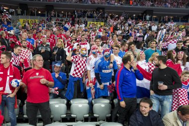Zagreb, Hırvatistan - 24 Ocak 2018: Avrupa Erkekler Hentbol Şampiyonası, Ehf Euro 2018 ana turu Hırvatistan-Fransa maçı 27: 30. Hırvat taraftarlar takımı için tezahürat yapıyorlar 
