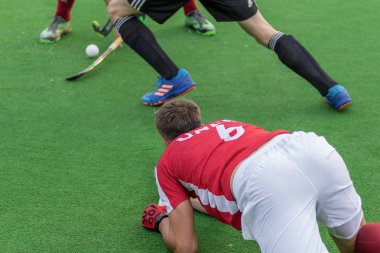 Zagreb, Hırvatistan - 26 Haziran 2018: Hırvatistan 2018 'de Hokey Serisi açıldı. Avusturya ile Galler arasında maç (3-0). Saha Hokeyi oyuncuları iş başında