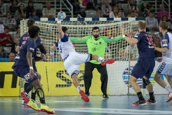 Zagreb, Hırvatistan - 29 Eylül 2018: Ehf man 's Championship League. PD Zagreb, Paris Saint-Germain 'e karşı. Eylemde Kontrec Tin (9)