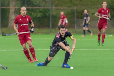 Zagreb, Hırvatistan - 30 Haziran 2018: Hırvatistan 'da Hokey Serisi açıldı. Galler ile Hırvatistan arasındaki maç (9-0). Saha Hokeyi oyuncuları iş başında