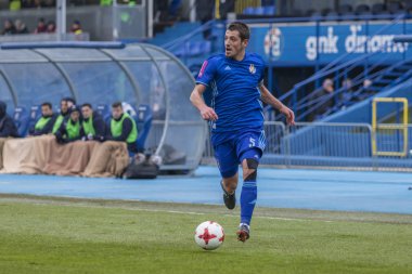 Zagreb, Hırvatistan - 18 Şubat 2018: Gnk Dinamo, Hnk Hajduk 'a karşı Hırvatistan' ın ilk futbol ligi maçı. Eylemde Arijan Ademi (5)