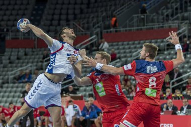 Zagreb, Hırvatistan - 18 Ocak 2018: Avrupa Erkekler Hentbol Şampiyonası, Ehf Euro 2018 ana turu Sırbistan - Norveç maçı 27: 32. Eylemde Petar Nenadiç (13)