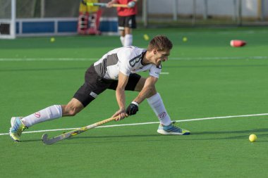 Zagreb, Hırvatistan - 28 Haziran 2018: Hırvatistan 2018 'de Hokey Serisi açıldı. İsviçre ve Galler arasında maç (1-7). Aktivoda saha hokeyi oyuncuları