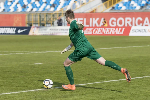 Velika Gorica, Hırvatistan - 27 Mart 2018: Avrupa 21 Yaş Altı Şampiyonası Ön Eleme Turu. Hırvatistan ile Moldova arasında oynanan karşılaşma 4-0. Eylem Nicolai Cebotari (1)