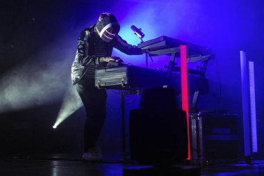 Zagreb, Hırvatistan - 30 Eylül 2018: Kvasir Dom Sportova 'da bir kişilik grup sahne aldı. 