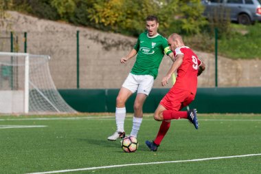 Zagreb, Hırvatistan - 21 Ekim 2017: Üçüncü Hırvat Futbol Ligi Nk Maksimir - Nk Spansko. Futbol sahasında oynayan oyuncular