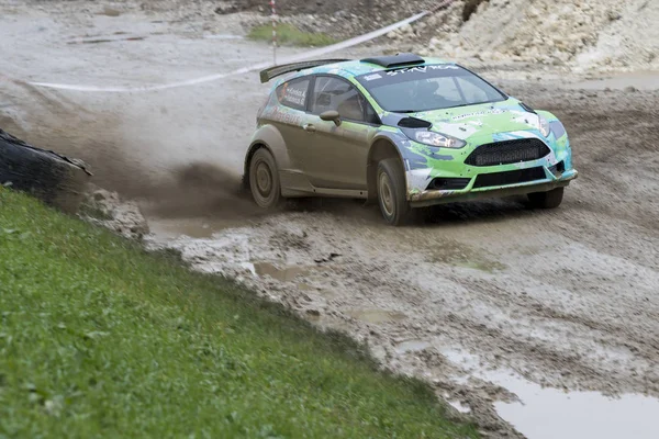 Sveta Nedelja, Hırvatistan - 26 Kasım 2017: 8. Antal Kovacs - Gergo Istovics / Ford Fiesta R5 / Limitsiz