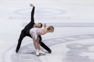 Zagreb, Hırvatistan - 08 Aralık 2017: Zagreb 'de artistik patinaj yarışması Golden Spin. Tarah Kayne ve Danny O 'Shea Usa