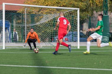 Zagreb, Hırvatistan - 21 Ekim 2017: Üçüncü Hırvat Futbol Ligi Nk Maksimir - Nk Spansko. Futbol sahasında oynayan oyuncular
