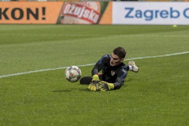 Rijeka, Hırvatistan - 12 Ekim 2018: Uefa Uluslar Ligi maçı Hırvatistan - İngiltere. Eylem Dominik Livakovic (Gk-1)