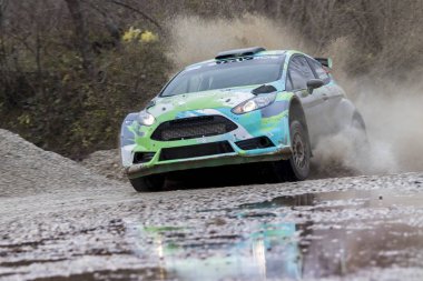Sveta Nedelja, Hırvatistan - 26 Kasım 2017: 8. Antal Kovacs - Gergo Istovics / Ford Fiesta R5 / Limitsiz