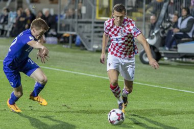Rijeka, Hırvatistan - 06 Ekim 2017: 2018 Fifa Dünya Kupası Rusya Avrupa elemeleri. Hırvatistan - Finlandiya. Ivan Perisic (4) iş başında