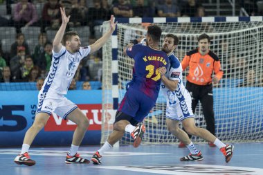 Zagreb, Hırvatistan - 23 Kasım 2017: Ehf Velux Şampiyonlar Ligi PD Zagreb - Fc Barcelona Lassa. Timothey N Guessan (19) eylem halinde
